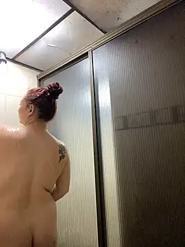 Scarlet auraa online show from 29, 3, 2026