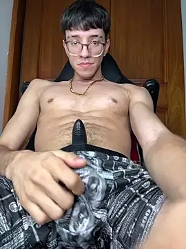 ArthurDavies  online show from 23, 2, 2026