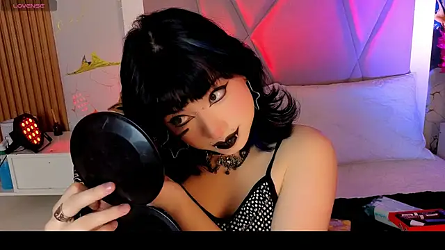 Snapshot of Sienna_Desiree chatting on 30, 4, 2026 Sienna Desiree online show from 30, 4, 2026