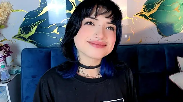 Snapshot of Sienna_Desiree chatting on 11, 5, 2026 Sienna Desiree online show from 11, 5, 2026