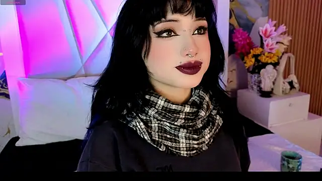 Sienna Desiree online show from 23, 4, 2026