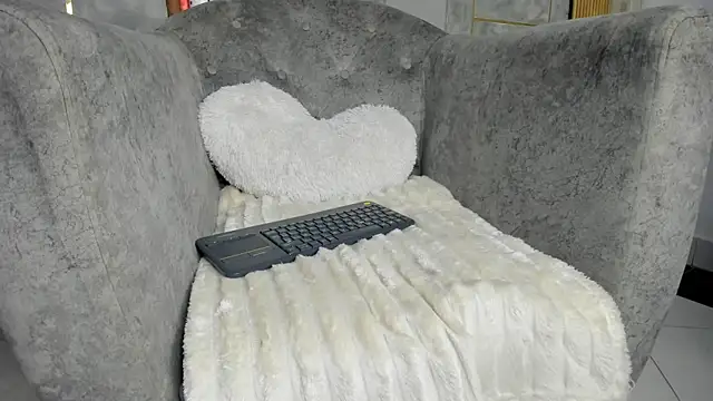 ElaRabbit online show from 21, 7, 2026