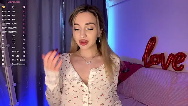  ViviV  online show from 23, 3, 2026