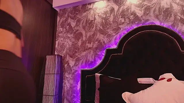 Chloe Connor online show from 14, 3, 2026