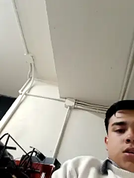 Yosoyelmismo-6737 online show from 15, 2, 2026