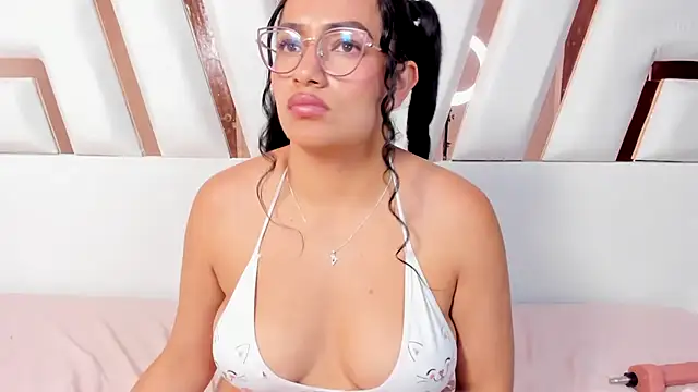 MiaKleinX online show from 14, 7, 2026