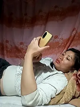 Hiniyk2 online show from 19, 3, 2026