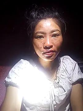 Snapshot of Hiniyk2 chatting on 17, 6, 2026 Hiniyk2 online show from 17, 6, 2026