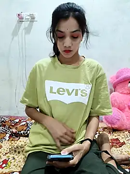 Honey lily-93 online show from 15, 3, 2026