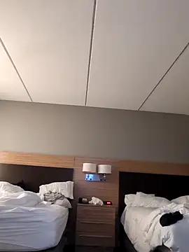 hellyeayea6969 online show from 10, 3, 2026