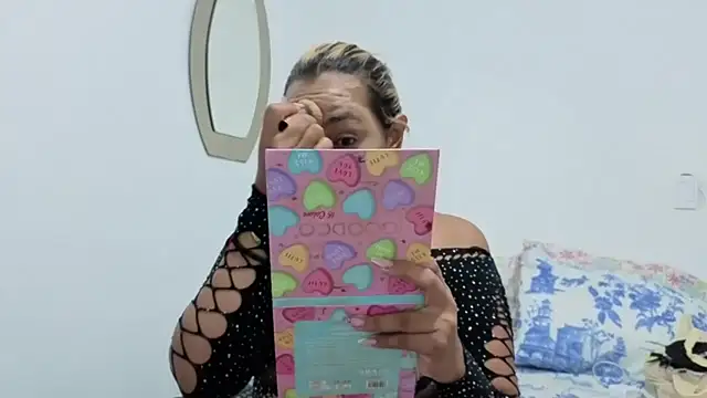 Snapshot of IsabelaAcosta chatting on 2, 5, 2026 IsabelaAcosta online show from 2, 5, 2026