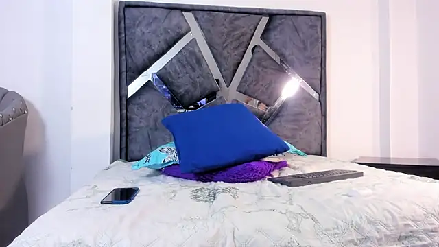 Liam saint online show from 12, 2, 2026