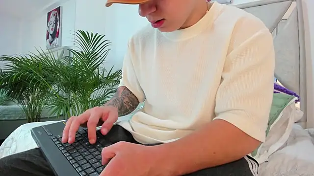 Liam saint online show from 20, 3, 2026