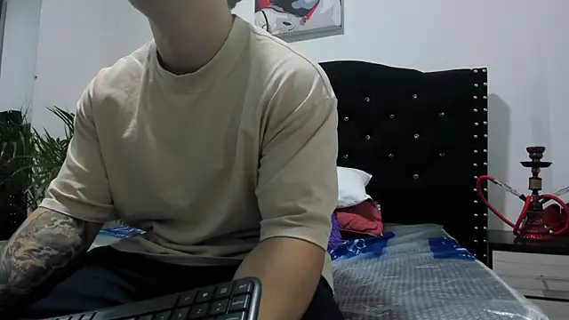 Liam saint online show from 30, 5, 2026