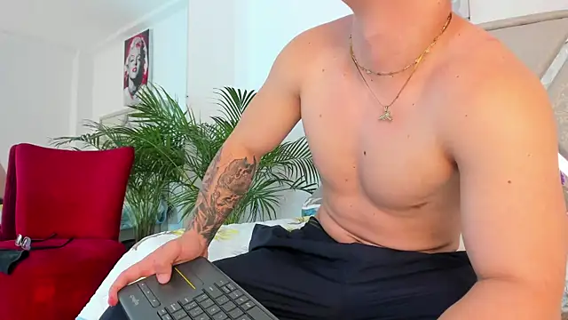 Liam saint online show from 23, 3, 2026