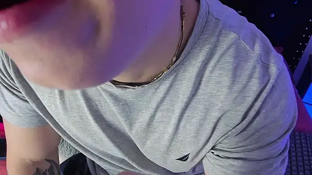 Liam saint online show from 24, 4, 2026