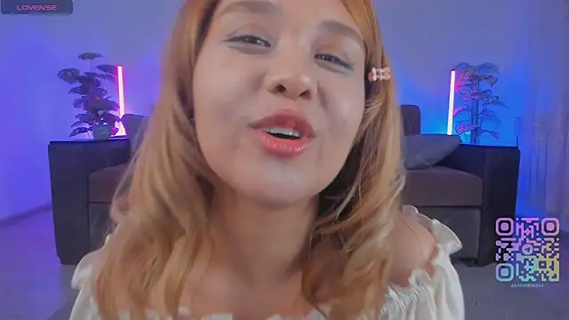 Snapshot of larabae chatting on 16, 5, 2026 larabae online show from 16, 5, 2026