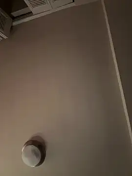 KittyCreamKisses online show from 4, 2, 2026