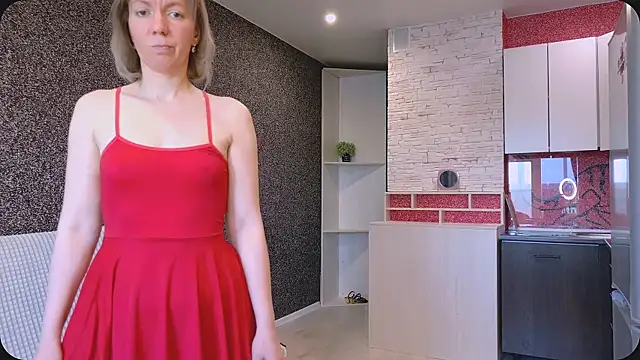 Snapshot of Amanda_Luxe chatting on 18, 5, 2026 Amanda Luxe online show from 18, 5, 2026
