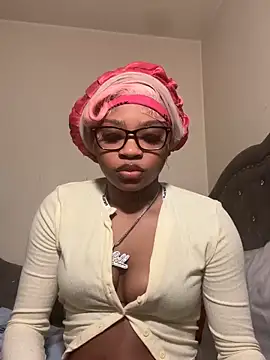 Snapshot of cumforyannna chatting on 22, 5, 2026 cumforyannna online show from 22, 5, 2026