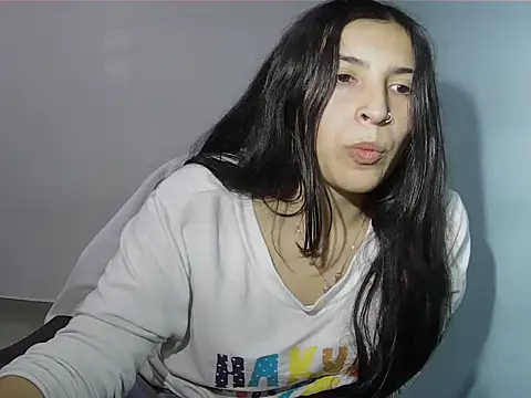 Emily Gree online show from 8, 4, 2026