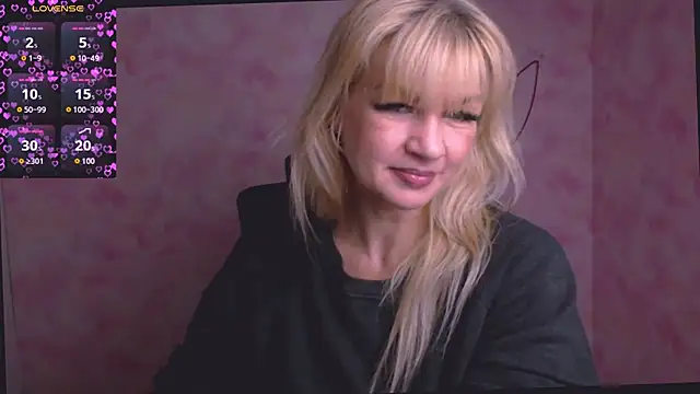 Snapshot of Madonna_Fire chatting on 23, 4, 2026 Madonna Fire online show from 23, 4, 2026
