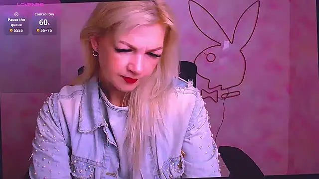 Snapshot of Madonna_Fire chatting on 17, 5, 2026 Madonna Fire online show from 17, 5, 2026