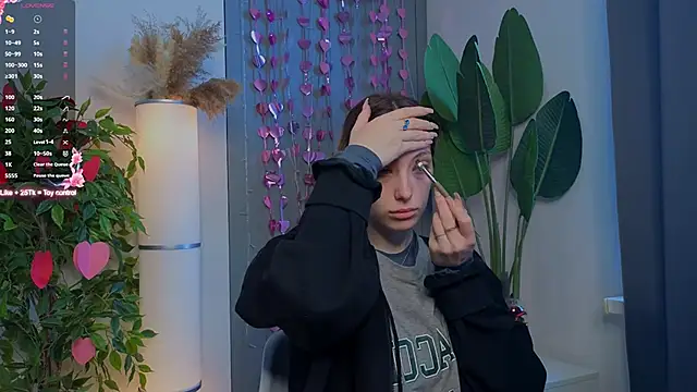 BrianneMallory online show from 26, 2, 2026