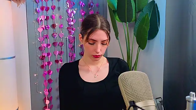 BrianneMallory online show from 20, 2, 2026