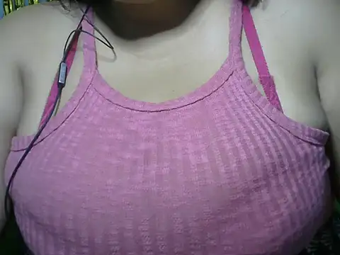 Snapshot of schoco_milff chatting on 5, 6, 2026 schoco milff online show from 5, 6, 2026