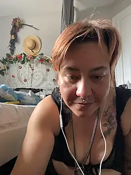 NymphoBuzi online show from 14, 1, 2026