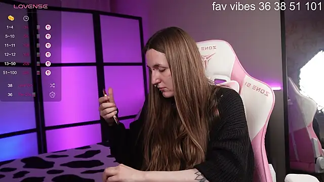 Alice Goth online show from 18, 3, 2026