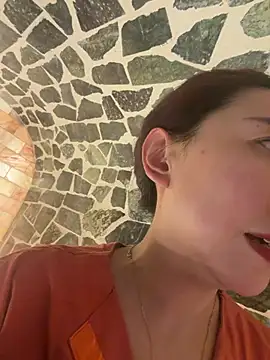 Snapshot of Jingjingxiang-520 chatting on 4, 6, 2026 Jingjingxiang-520 online show from 4, 6, 2026