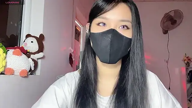 Snapshot of Tieu-May chatting on 5, 6, 2026 Tieu-May online show from 5, 6, 2026