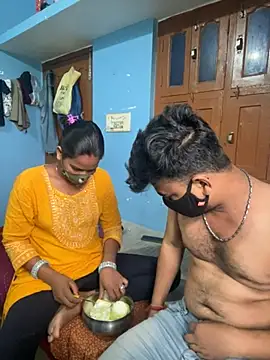 Snapshot of A-POOJA_RANI chatting on 29, 4, 2026 A-POOJA RANI online show from 29, 4, 2026