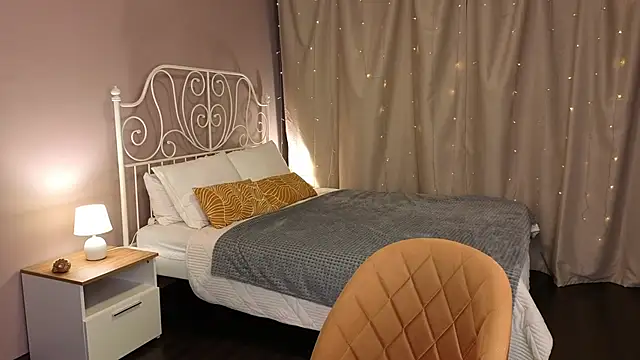 Angel  Grace online show from 29, 4, 2026