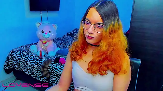 lillykittyyy online show from 8, 4, 2026
