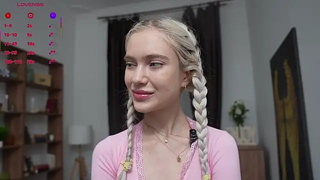 KristalCrowner online show from 27, 3, 2026