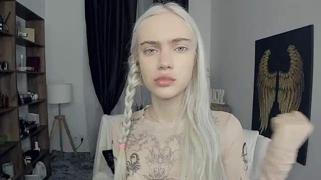 KristalCrowner online show from 16, 2, 2026