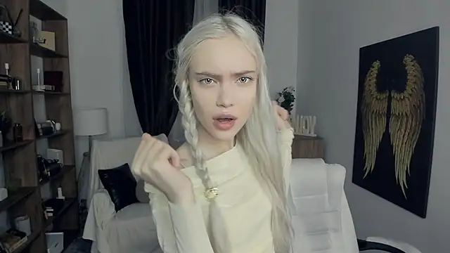 KristalCrowner online show from 25, 2, 2026