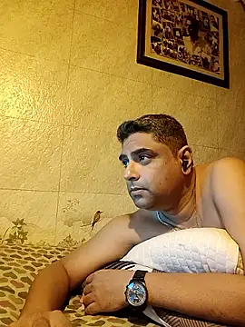 hardnhornybull online show from 25, 2, 2026