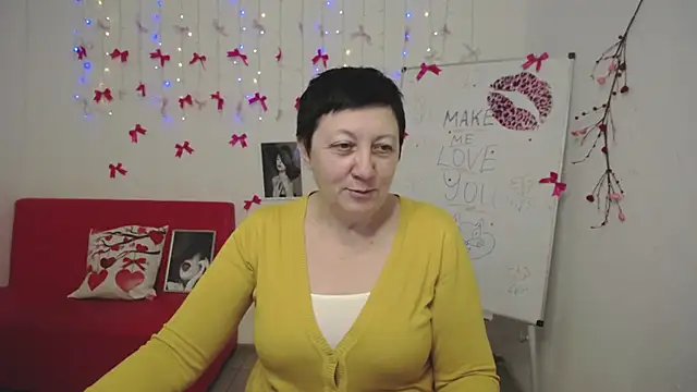 EmilyL0ve online show from 17, 2, 2026