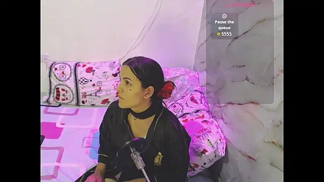 zaraluxx1 online show from 6, 1, 2026