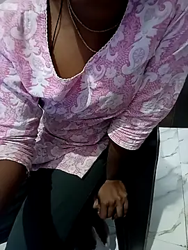 Sexy sara09 online show from 4, 3, 2026