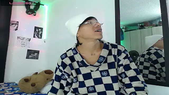 YourSecretCraving online show from 6, 3, 2026