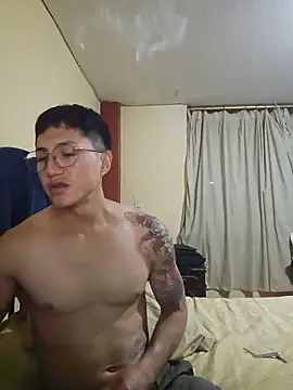 Xavlex0803 online show from 10, 4, 2026