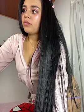 sophyy white online show from 14, 6, 2026