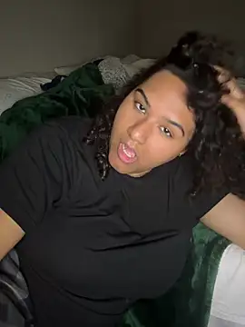 Angeliccreamyrican online show from 12, 4, 2026