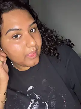 Angeliccreamyrican online show from 5, 4, 2026