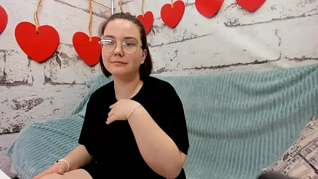 Sweetie Rozzy online show from 8, 5, 2026